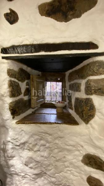 Foto f24d7db6-d023-4630-a733-f9cb34be6696. Casa amb calefacció a Quirós