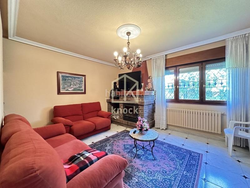 Foto 27325074-5c26-4133-80fe-69152bd84edc. Casa con riscaldamento parcheggio in Viella-Granda-Meres Siero