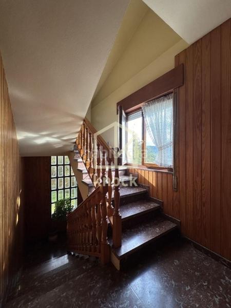 Foto 3f9fd235-b69b-4eef-9490-34e3f4064eb6. Casa con riscaldamento parcheggio in Viella-Granda-Meres Siero