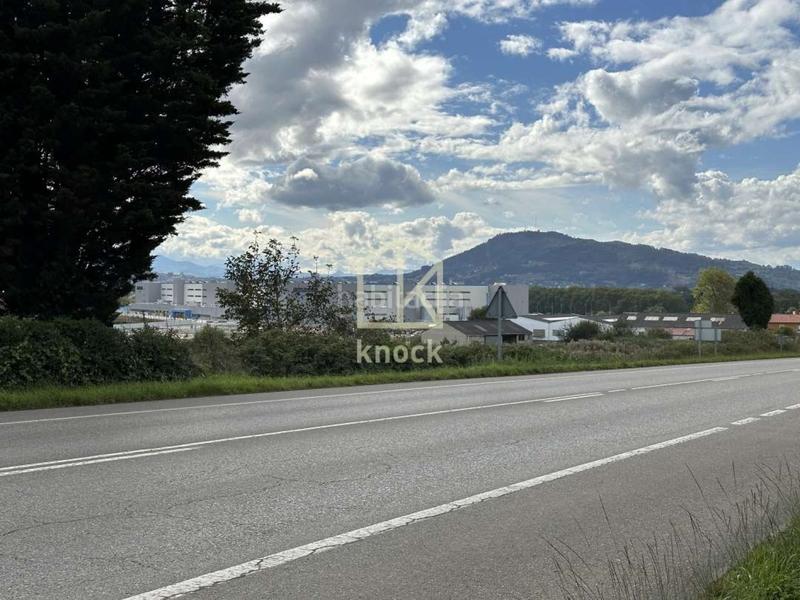 Foto 48ccb830-b7f4-48db-af00-21d4d8bebe11. Casa con riscaldamento parcheggio in Viella-Granda-Meres Siero