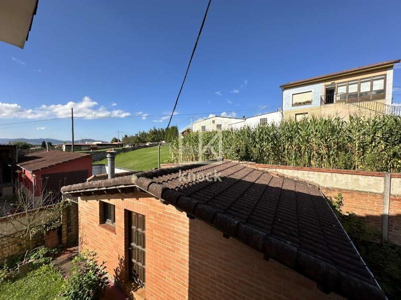 Foto 86e5ff12-3dd4-40c4-bf3a-bf1d40a4e90f. Casa con riscaldamento parcheggio in Viella-Granda-Meres Siero