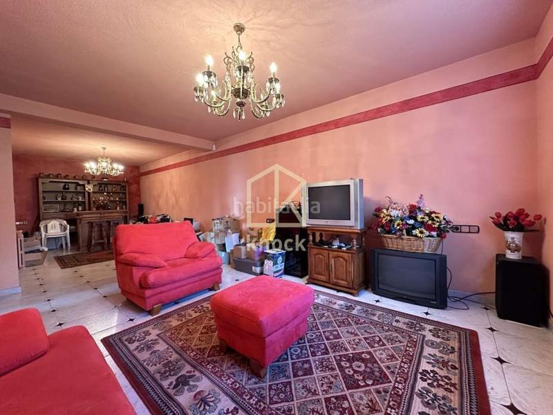 Foto afd3ed42-7665-4269-b757-c5780e9a228e. Casa con riscaldamento parcheggio in Viella-Granda-Meres Siero