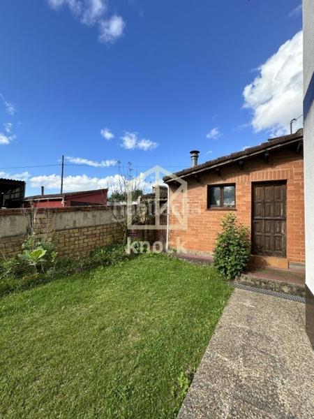 Foto bdf25290-8054-4a62-b9bf-5a3cec9586d0. Casa con riscaldamento parcheggio in Viella-Granda-Meres Siero
