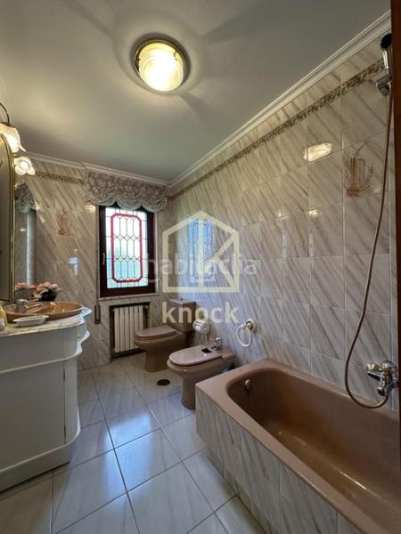 Foto d1b12829-6ef5-454c-8341-3c589b2df064. Casa con riscaldamento parcheggio in Viella-Granda-Meres Siero