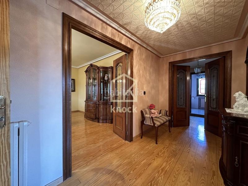 Foto f6ce3692-715c-4a76-9444-6139597a8629. Casa con riscaldamento parcheggio in Viella-Granda-Meres Siero