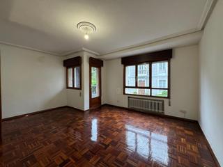 Casa  Noreña - cl pedro alonso. Casa independiente de 4 plantas en el centro de noreña con ampli