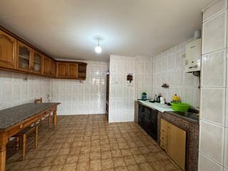 Casa a Villabona - cl la rotella s/n. Casa adosada en venta con jardín privado en llanera para dejar a