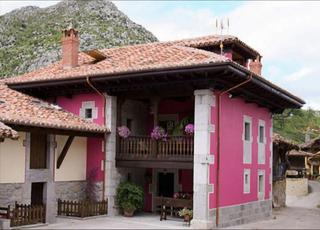 Casa adossada a Amieva - pb pen 14. Magestuosa casa adosada con terraza en amieva  asturiascontactar