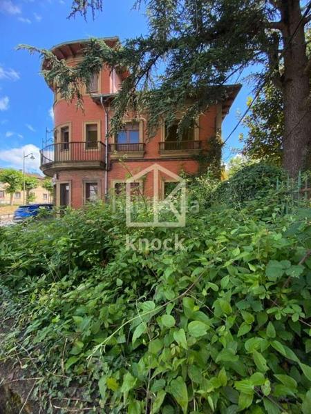 Foto 015ed0c5-b6ba-480b-b01f-6dd16cbbf215. Casa a La Felguera Langreo