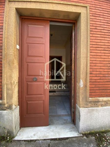 Foto 8039e395-8b7c-4c3b-94c0-f9fda05690a1. Casa a La Felguera Langreo