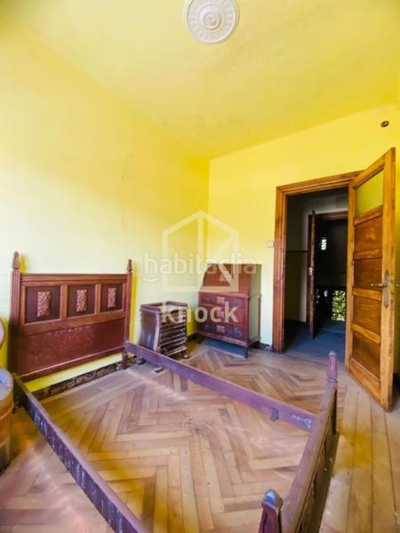 Foto b9d2205b-8edd-40b7-aaf8-32d3bf65db2a. Casa a La Felguera Langreo