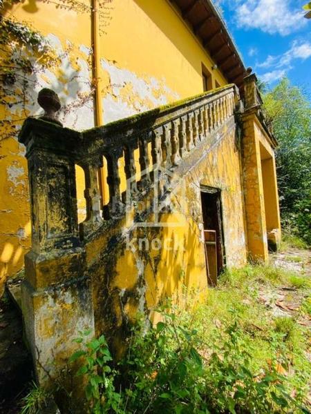 Foto c9e56eb4-89c2-49b8-97d6-e5ef57fdbe98. Casa a La Felguera Langreo