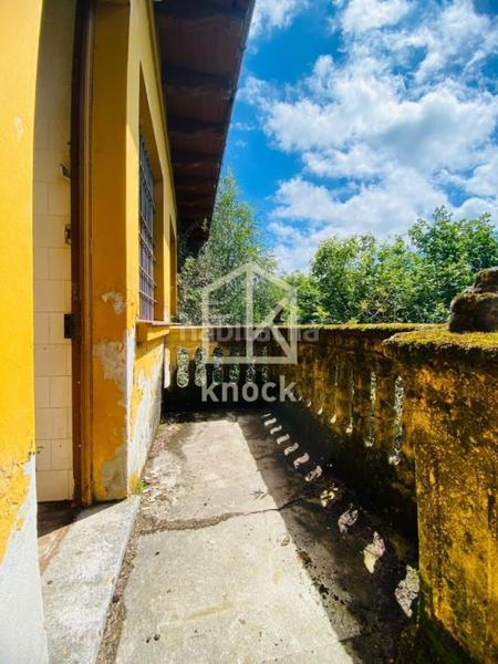 Foto fdc3a60a-8a90-497a-82b4-336328e2a4e6. Casa a La Felguera Langreo