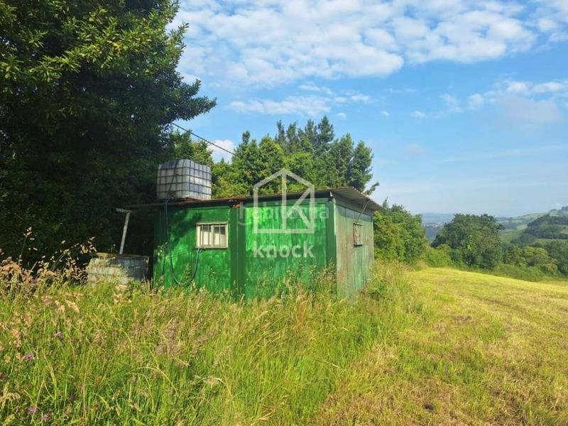 Foto 8f6ebf74-d870-4d85-93b2-79405cc3abc8. Terreny residencial a Carreño