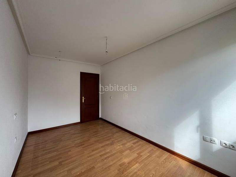 Foto be7757eb-c73f-4432-855d-61d29734fa14. Pis amb calefacció aparcament a La Calzada Gijón