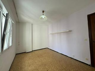 Piso  Gijón - cl lastres 6. Soleado piso de tres habitacionesen laviada para dejar a gusto c