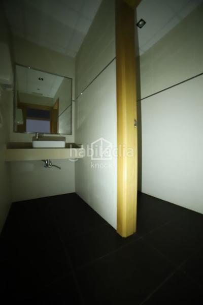 Foto abb2f9a7-66e9-4150-b075-e0c4562f788f. Lloguer local comercial a Ceares Gijón