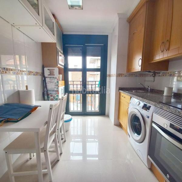 Foto fed63050-be4f-4db7-b129-33b299b8a1ca. Rent flat with heating in Cimadevilla Gijón