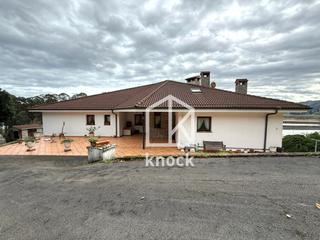 Maison  Alejandro casona. La casa de tus sueños en villaviciosa!!! para más información, n