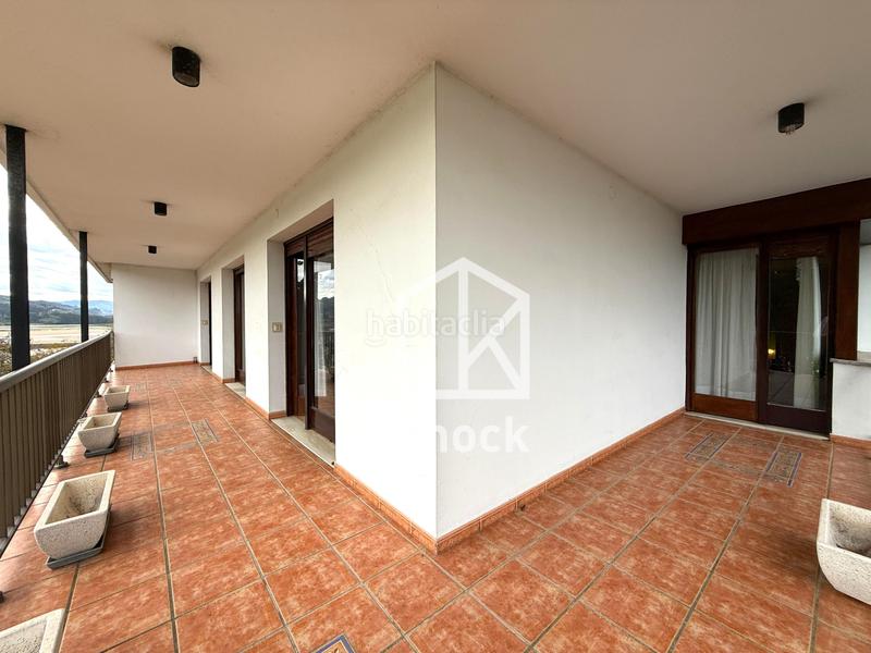 Foto 36a9d803-8b4e-43d0-ab46-cdf96c72efb8. Casa la casa de tus sueños !!! para más información, no dudes en contactar con víctor6 9 5 2 8 7 4 5 4. we speak english en Villaviciosa