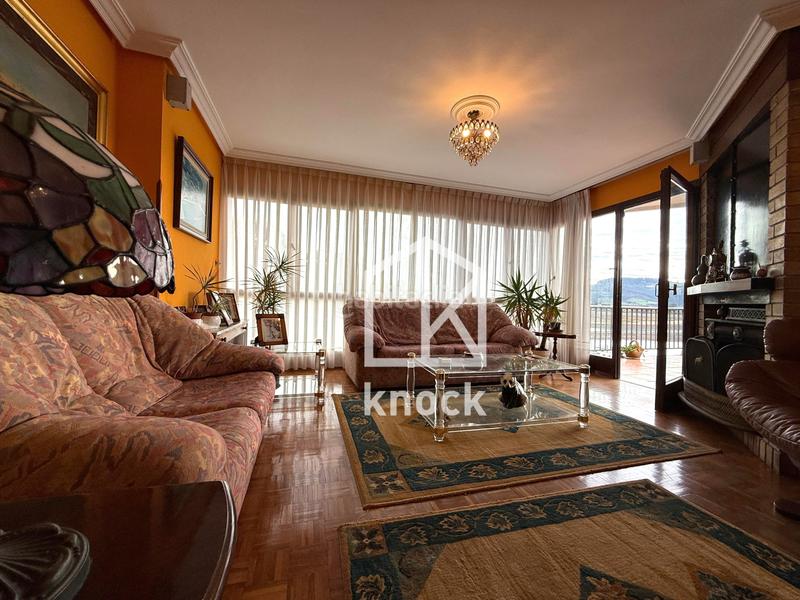 Foto 36c491fb-443e-439e-bfe8-1da207a72a32. Casa la casa de tus sueños !!! para más información, no dudes en contactar con víctor6 9 5 2 8 7 4 5 4. we speak english en Villaviciosa