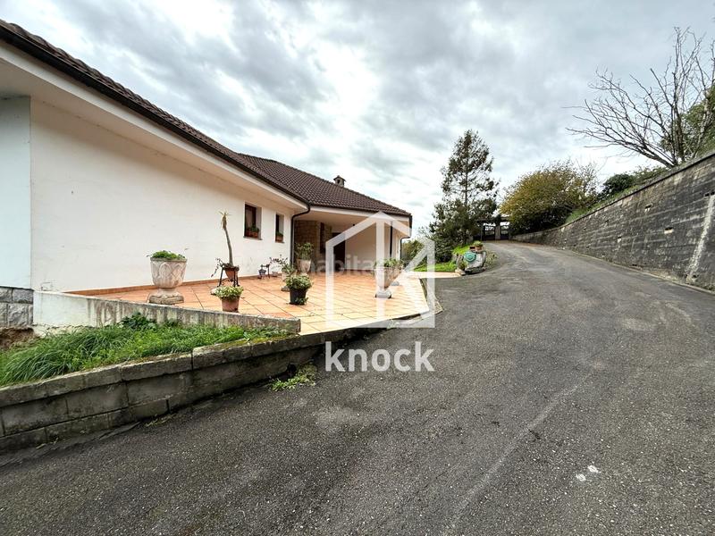 Foto 374fd2bc-c6ca-4564-8bd7-e05e566d5d0e. Casa la casa de tus sueños !!! para más información, no dudes en contactar con víctor6 9 5 2 8 7 4 5 4. we speak english en Villaviciosa