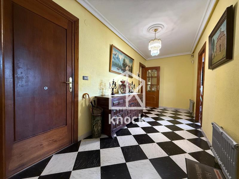 Foto 5882d33c-4e6a-45df-9b22-aba9d104e5c5. Casa la casa de tus sueños !!! para más información, no dudes en contactar con víctor6 9 5 2 8 7 4 5 4. we speak english en Villaviciosa