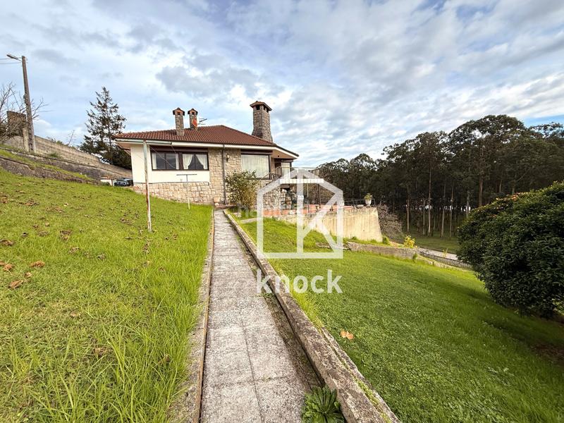 Foto 6554b958-da0b-4fd4-b21f-490f8e940f57. Casa la casa de tus sueños !!! para más información, no dudes en contactar con víctor6 9 5 2 8 7 4 5 4. we speak english en Villaviciosa