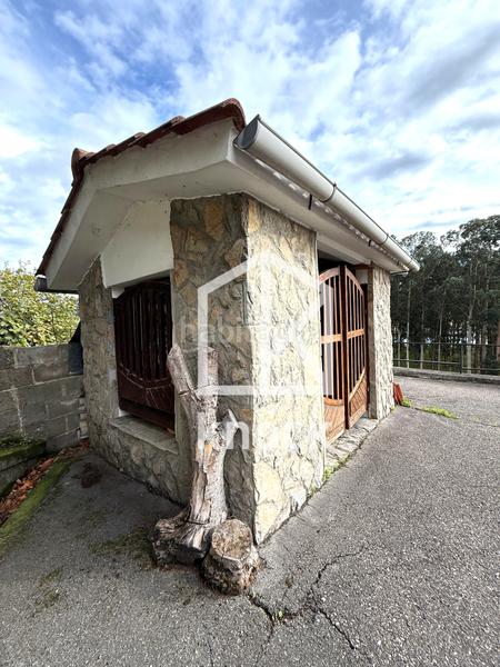 Foto 6b56df8e-982d-4eb1-8ac3-36959d6f89dc. Casa la casa de tus sueños !!! para más información, no dudes en contactar con víctor6 9 5 2 8 7 4 5 4. we speak english en Villaviciosa