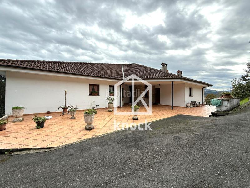 Foto 711d761d-1fc5-4794-8121-8e930a69aec9. Casa la casa de tus sueños !!! para más información, no dudes en contactar con víctor6 9 5 2 8 7 4 5 4. we speak english en Villaviciosa