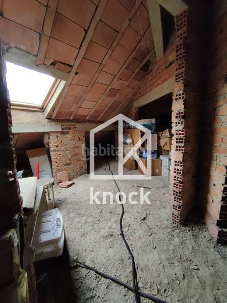 Foto 7387bce8-c2ba-4f56-942e-fa39b6dacc4b. Casa la casa de tus sueños !!! para más información, no dudes en contactar con víctor6 9 5 2 8 7 4 5 4. we speak english en Villaviciosa