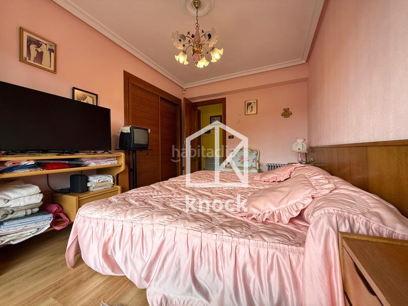 Foto c2db45a3-cc47-4476-bee0-80d2a534d420. Casa la casa de tus sueños !!! para más información, no dudes en contactar con víctor6 9 5 2 8 7 4 5 4. we speak english en Villaviciosa