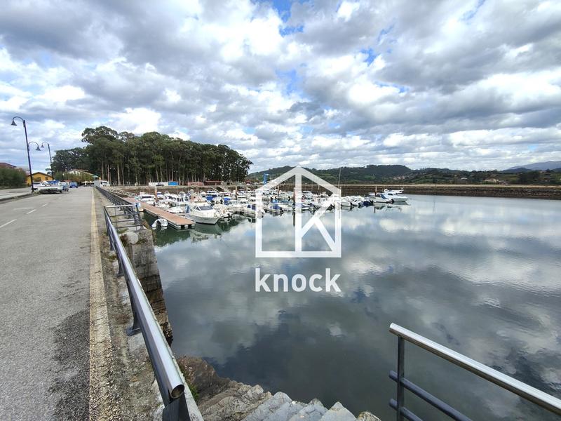 Foto eee1a479-d457-4b4a-8540-2194ec7b21e7. Casa la casa de tus sueños !!! para más información, no dudes en contactar con víctor6 9 5 2 8 7 4 5 4. we speak english en Villaviciosa