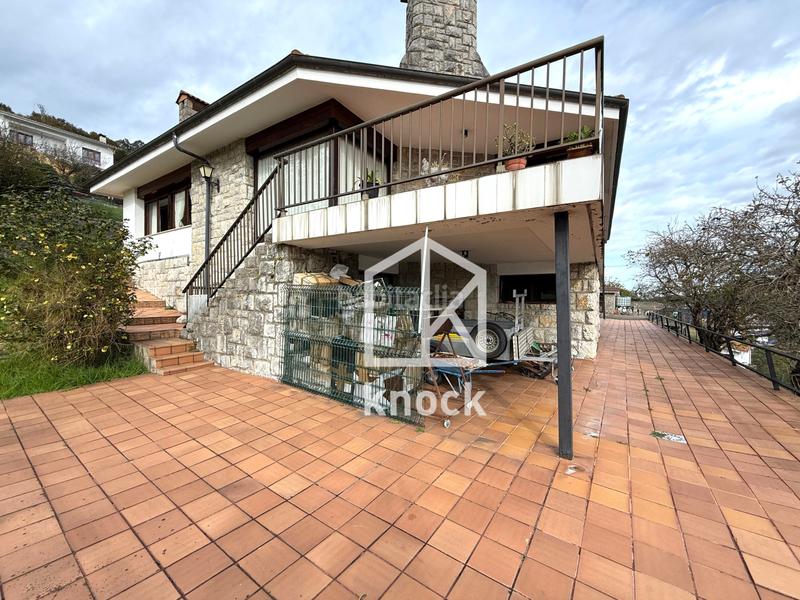 Foto ff152f49-fc88-43ce-9518-551da0f210c4. Casa la casa de tus sueños !!! para más información, no dudes en contactar con víctor6 9 5 2 8 7 4 5 4. we speak english en Villaviciosa