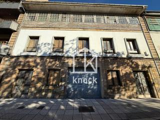 Edifici a Villaviciosa - cl eloisa fernandez 18. Edificio para rehabilitar en villaviciosa