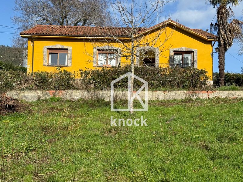 Foto 2b1af195-fdd5-4302-953d-d4e44112963d. Haus mit heizung parking in Quintes - Arroes Villaviciosa