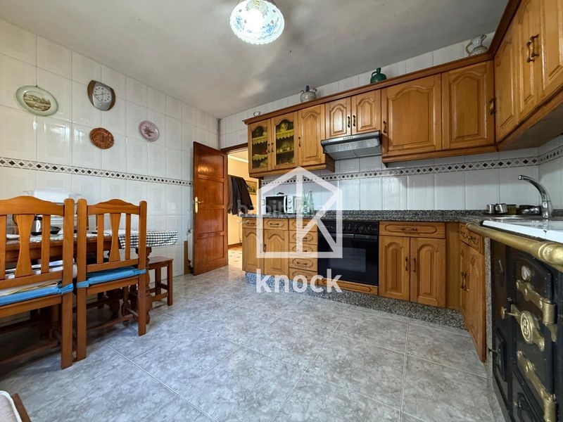 Foto 3637a346-4926-4925-a3d2-8be1042ca151. Haus mit heizung parking in Quintes - Arroes Villaviciosa
