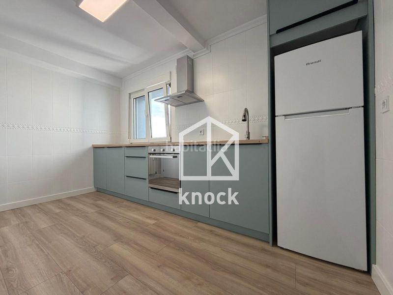 Foto 3d74ac2d-bd58-4560-be59-e0f7c1ca4f45. Pis amb calefacció aparcament a El Polígono Gijón