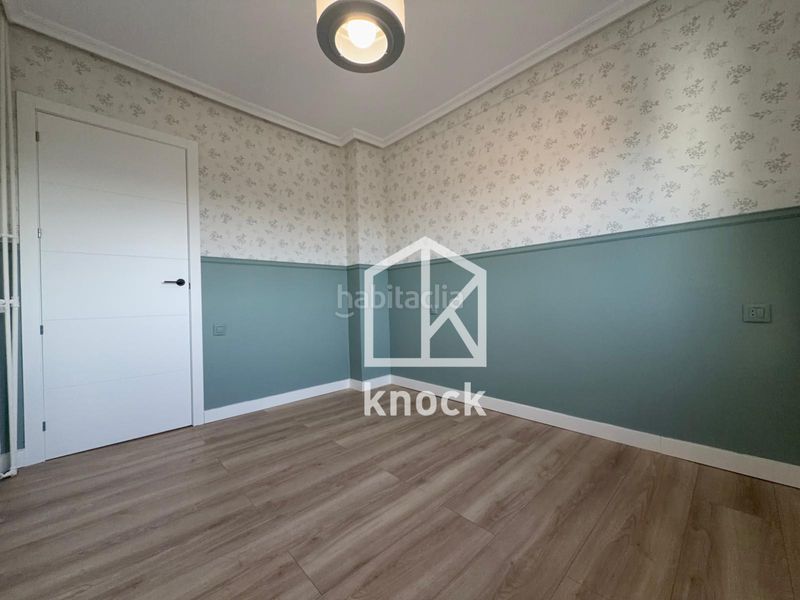 Foto 45aca2e5-3103-4694-a2d3-d5f9233cb308. Pis amb calefacció aparcament a El Polígono Gijón