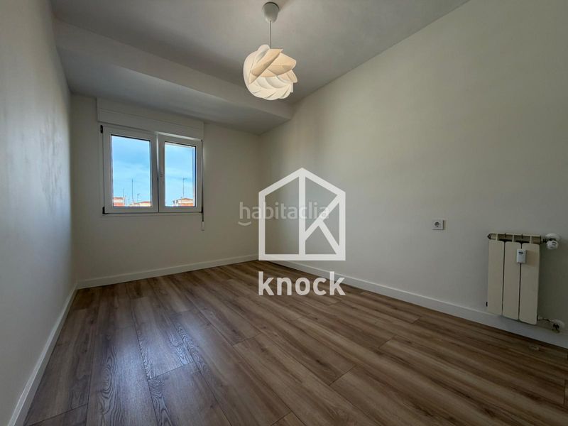 Foto 786e6ff4-57bb-436f-b3bd-5b91fb2fa1f3. Pis amb calefacció aparcament a El Polígono Gijón