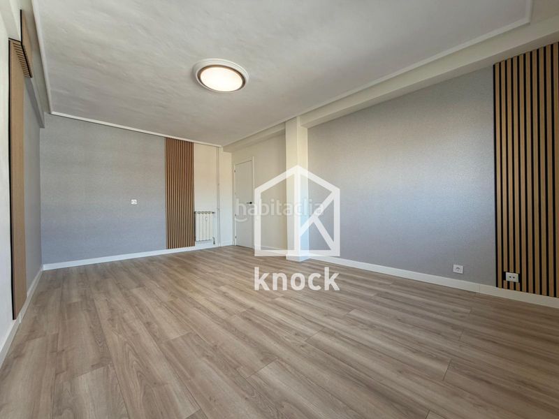 Foto 9303fa19-b54a-401d-b08d-d04c5b91a204. Pis amb calefacció aparcament a El Polígono Gijón