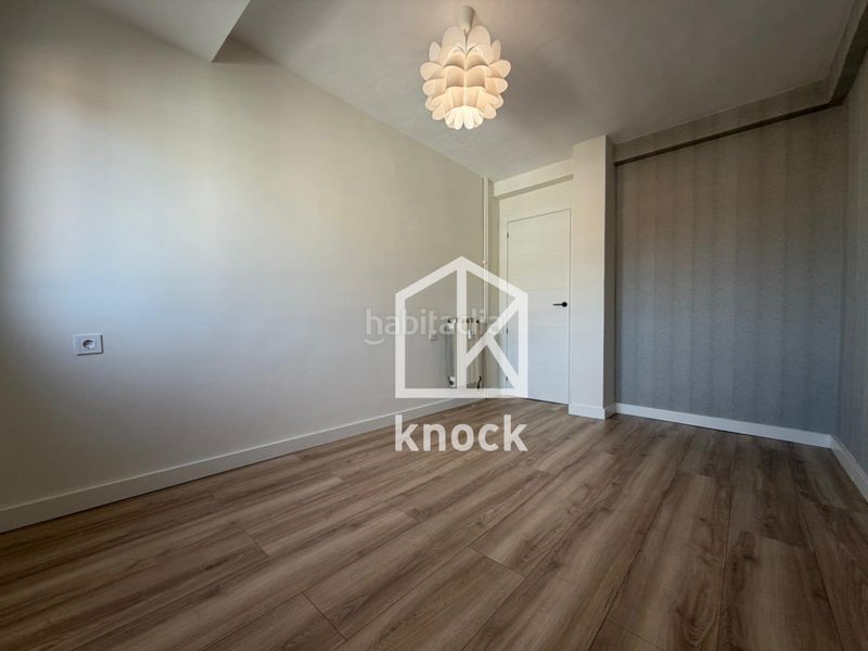 Foto c4e090a2-34b5-4ed1-b243-813dd915d268. Pis amb calefacció aparcament a El Polígono Gijón