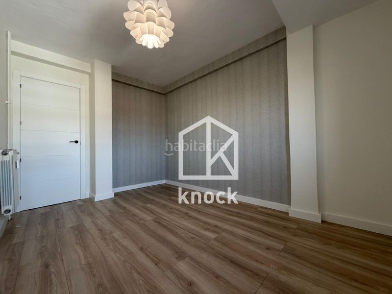 Foto d0c412cc-e7e7-49cd-8748-374e1cf5f708. Pis amb calefacció aparcament a El Polígono Gijón