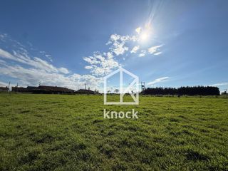 Terreny residencial a Oles - la cerca. Parcela edificable y llana en oles