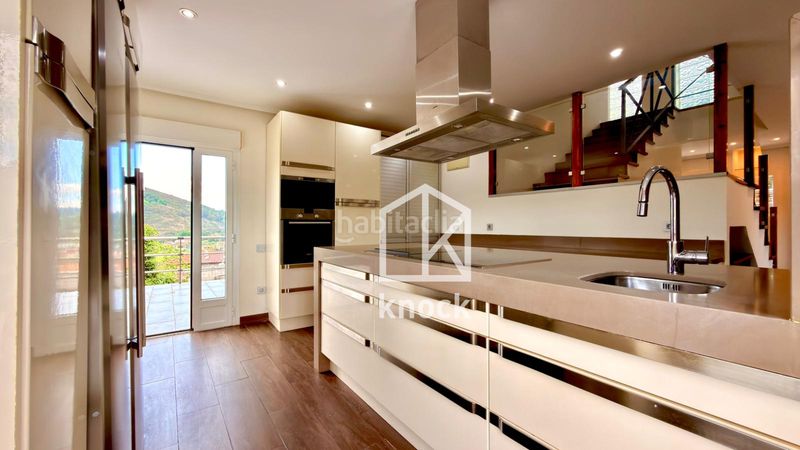 Foto b500dca8-7d0f-4b0e-ae7e-384f17ed2038. Casa amb calefacció aparcament piscina a San Claudio - Trubia - Las Caldas Oviedo