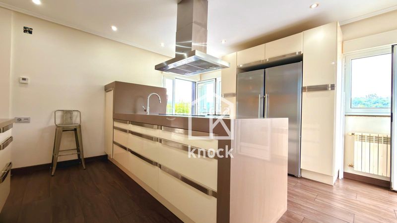 Foto f060890f-d112-4bd7-9326-ae5a374a30bb. Casa amb calefacció aparcament piscina a San Claudio - Trubia - Las Caldas Oviedo
