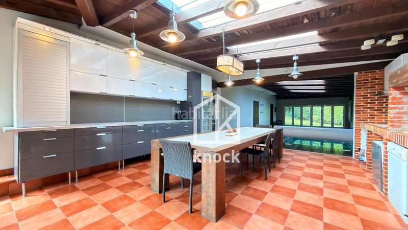 Foto fe111929-d7f5-4125-8801-7b626ab1a5c9. Casa amb calefacció aparcament piscina a San Claudio - Trubia - Las Caldas Oviedo