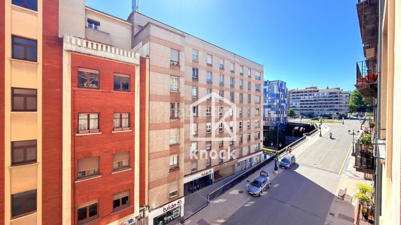 Foto b185fd06-432b-450b-9c9f-cb155d5ffddb. Etagenwohnung in Oviedo - cl viaducto ing marquina 4 in Oviedo