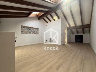 Casa adossada  Villaviciosa - cl jesus de la piedra. Adosado dúplex a estrenar con primeras calidades!!