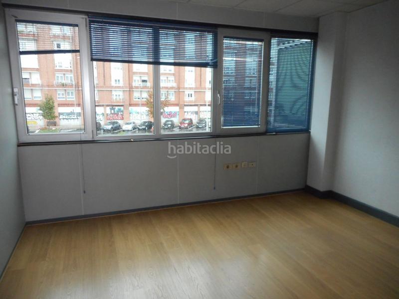 Foto 126439eb-dc4e-42b3-8fed-e8ba7959303d. Miete büro in iparragirre etorbidea 80 in Txoierri-Ondiz-Udondo Leioa